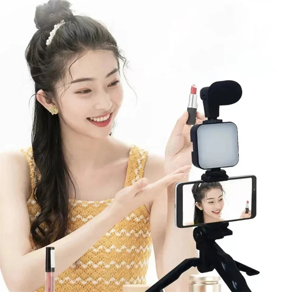 Vlogging Kit With Tripod Phone Holder Mini Microphone LED Fill Light Starter For TikTok Live Stream Video YouTube